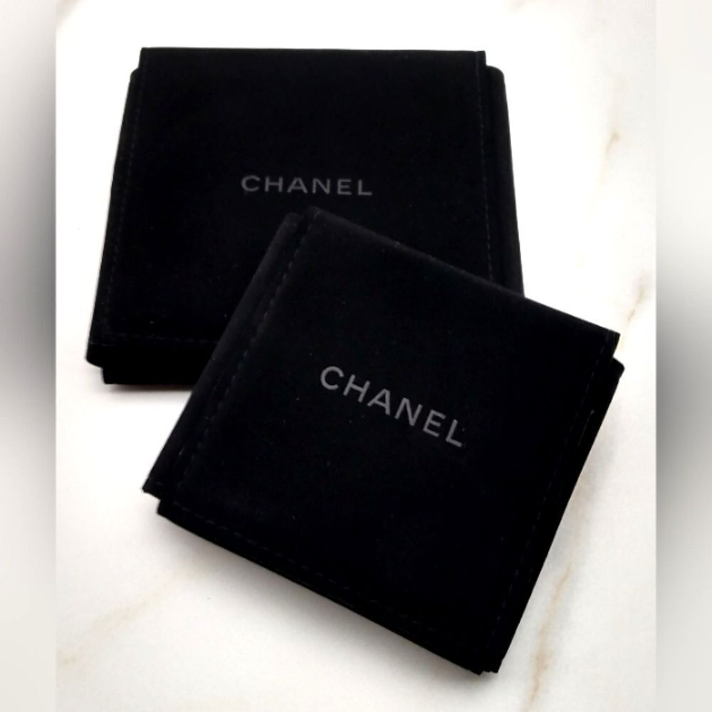 Chanel Black Velvet Jewelry Case Holder - Picture 10 of 10